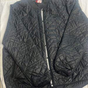 Nike jacket boys size XL 14/16)